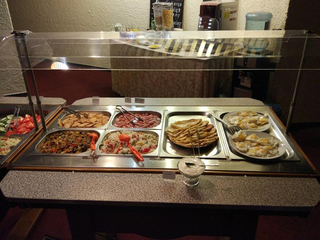 萨鲁特酒店 基輔 外观 照片